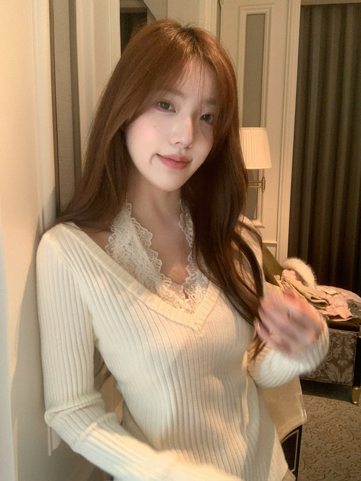 SCENARIO Lace-Edged V-Neck Knit Top-Two Colors
