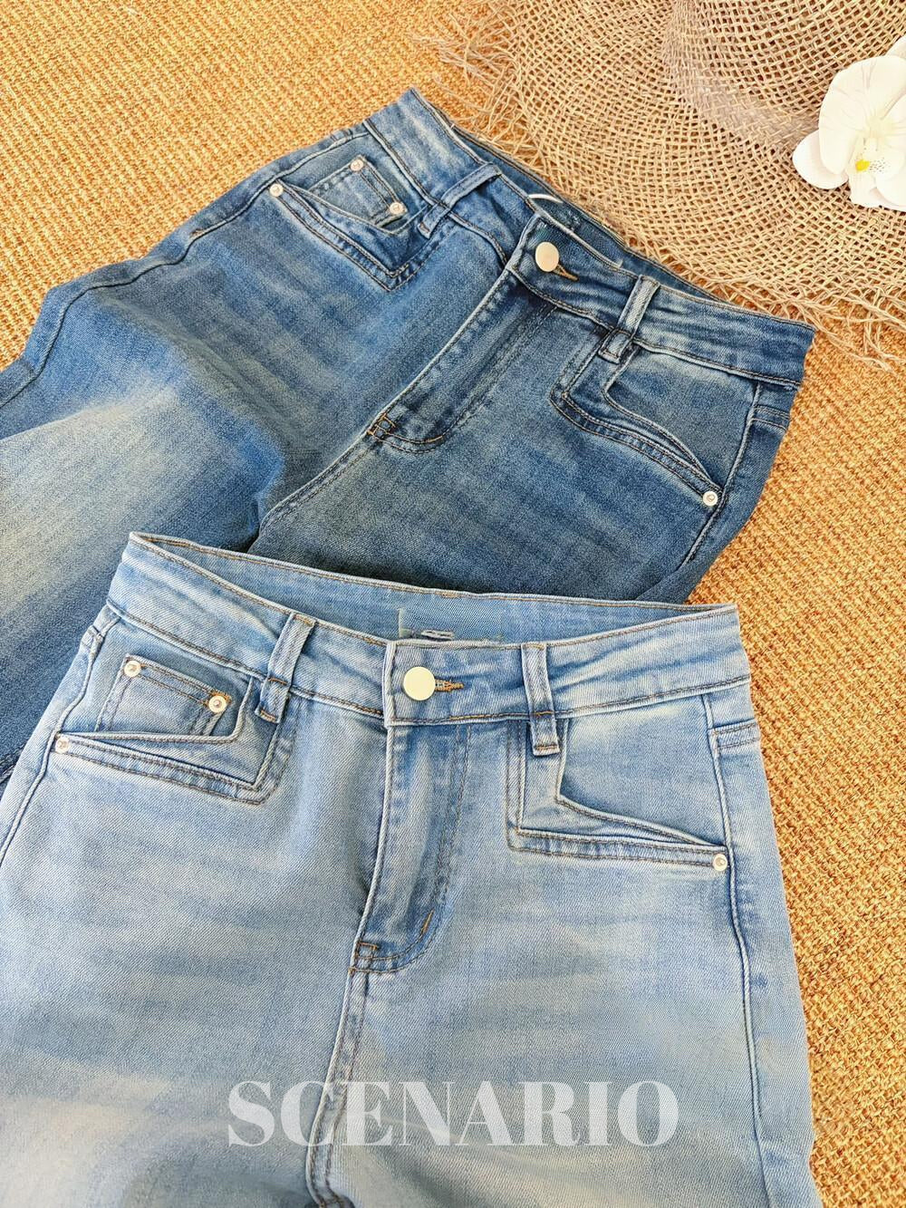 SCENARIO Skyline High-Rise Flare Jeans-Blue
