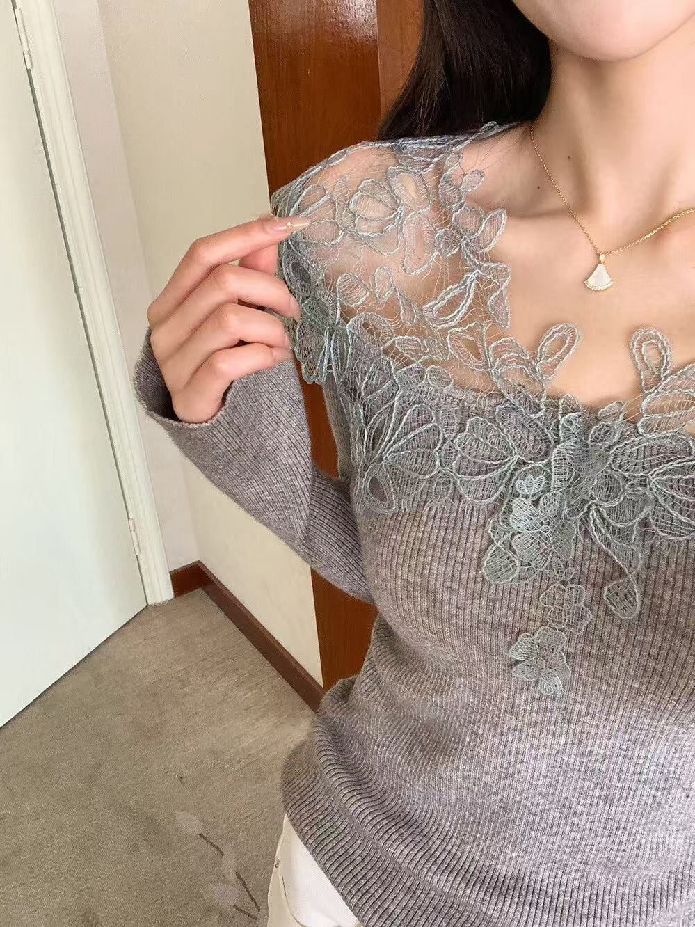 SCENARIO Lace Grace Knit Top-Two Colors