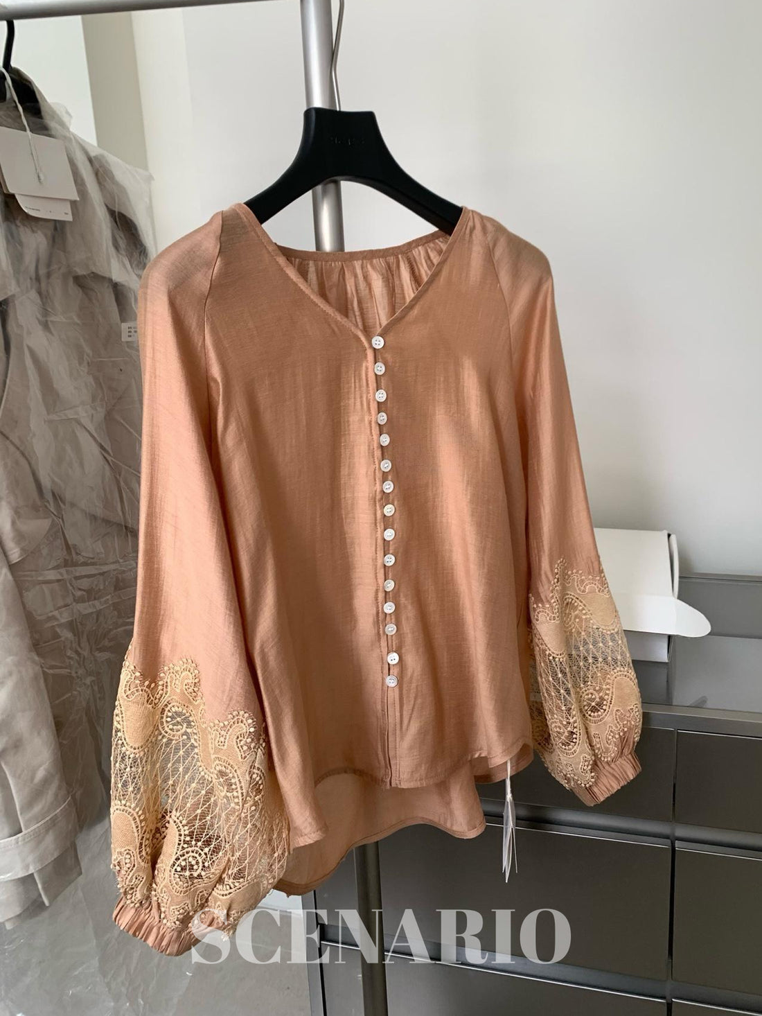 SCENARIO Amber Lace Sleeve Blouse – Orange