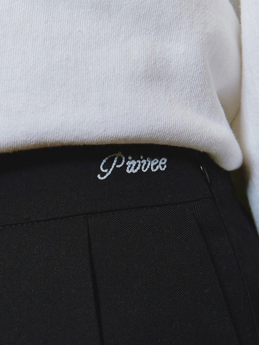 Piv‘vee Preppy String Pleated Skirt-Beige