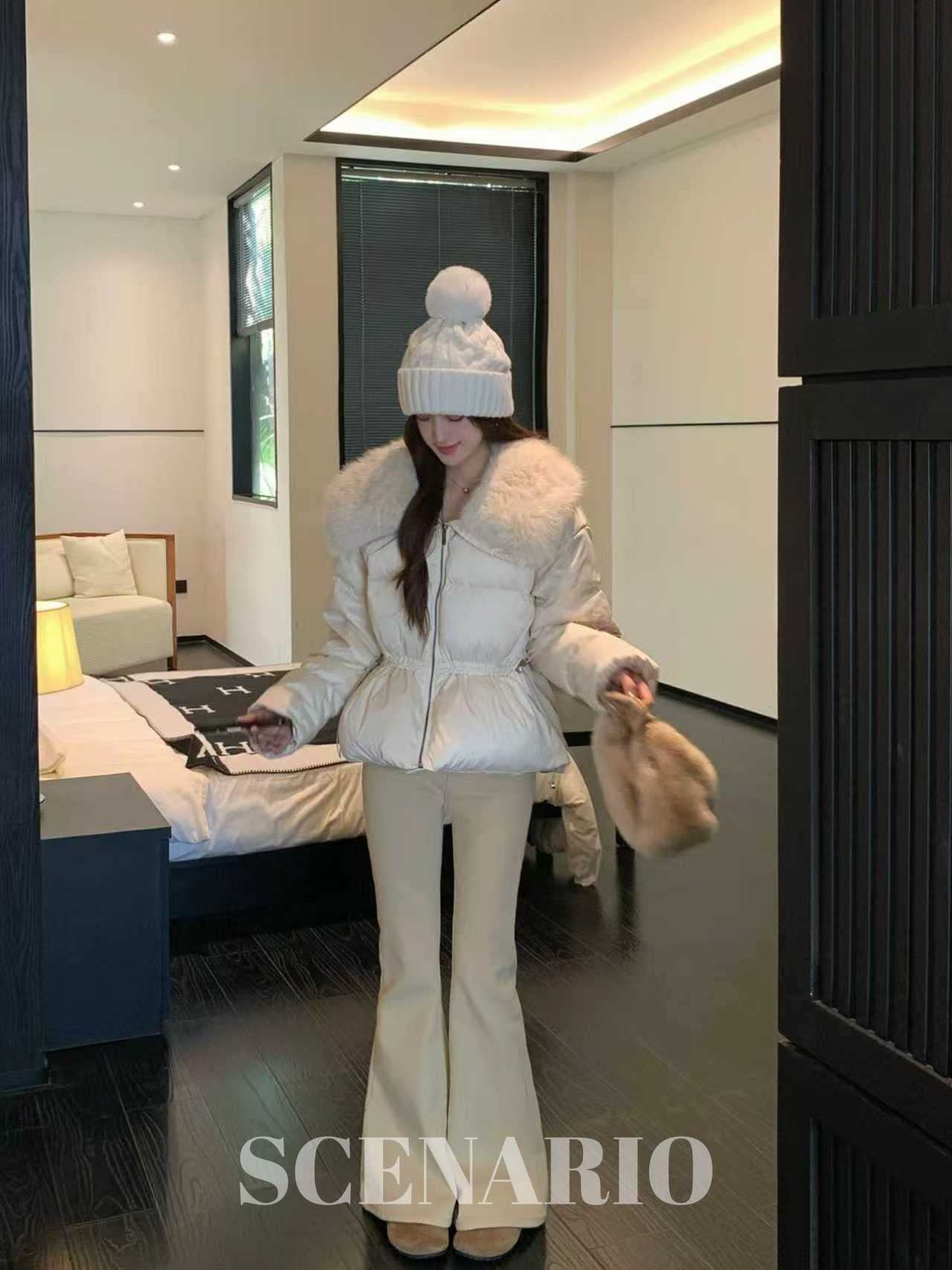 SCENARIO Snow Fox Down Jacket-Beige