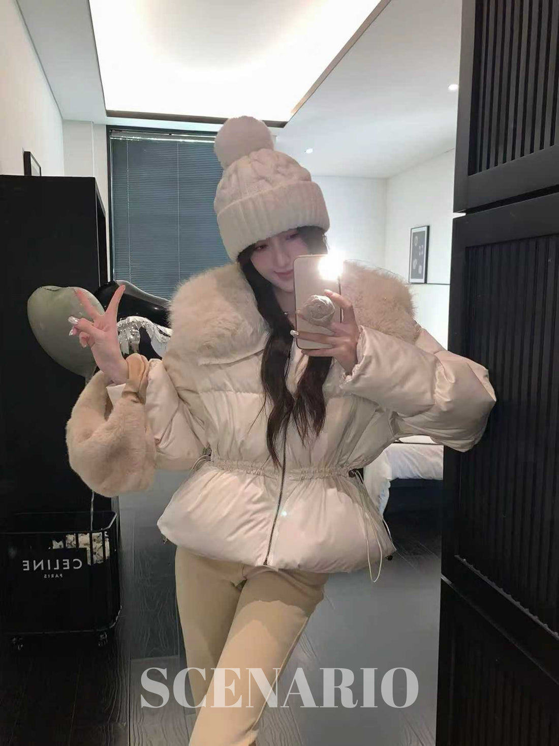 SCENARIO Snow Fox Down Jacket-Beige