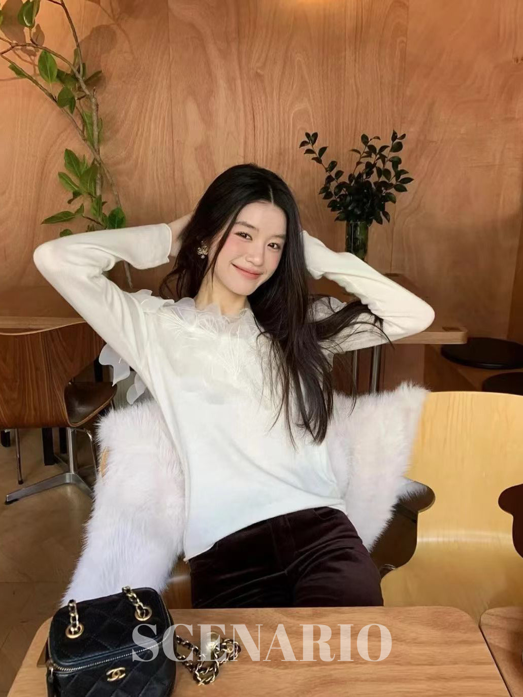 SCENARIO Spring Petal Ruffle Knit Top-White