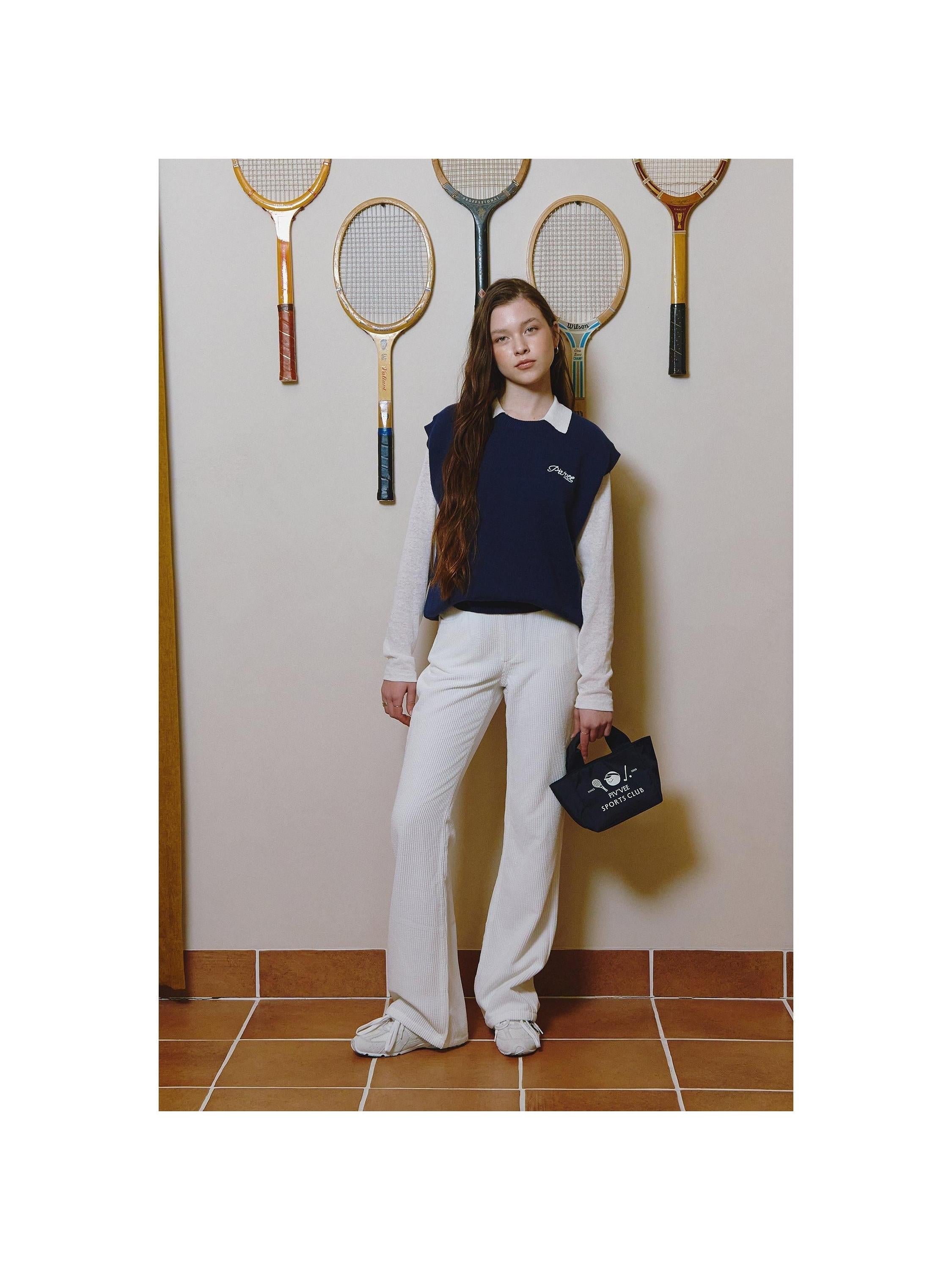 Piv'vee Giant Knit Vest - The Golf Season | One Stop for Your Golf Shopping!