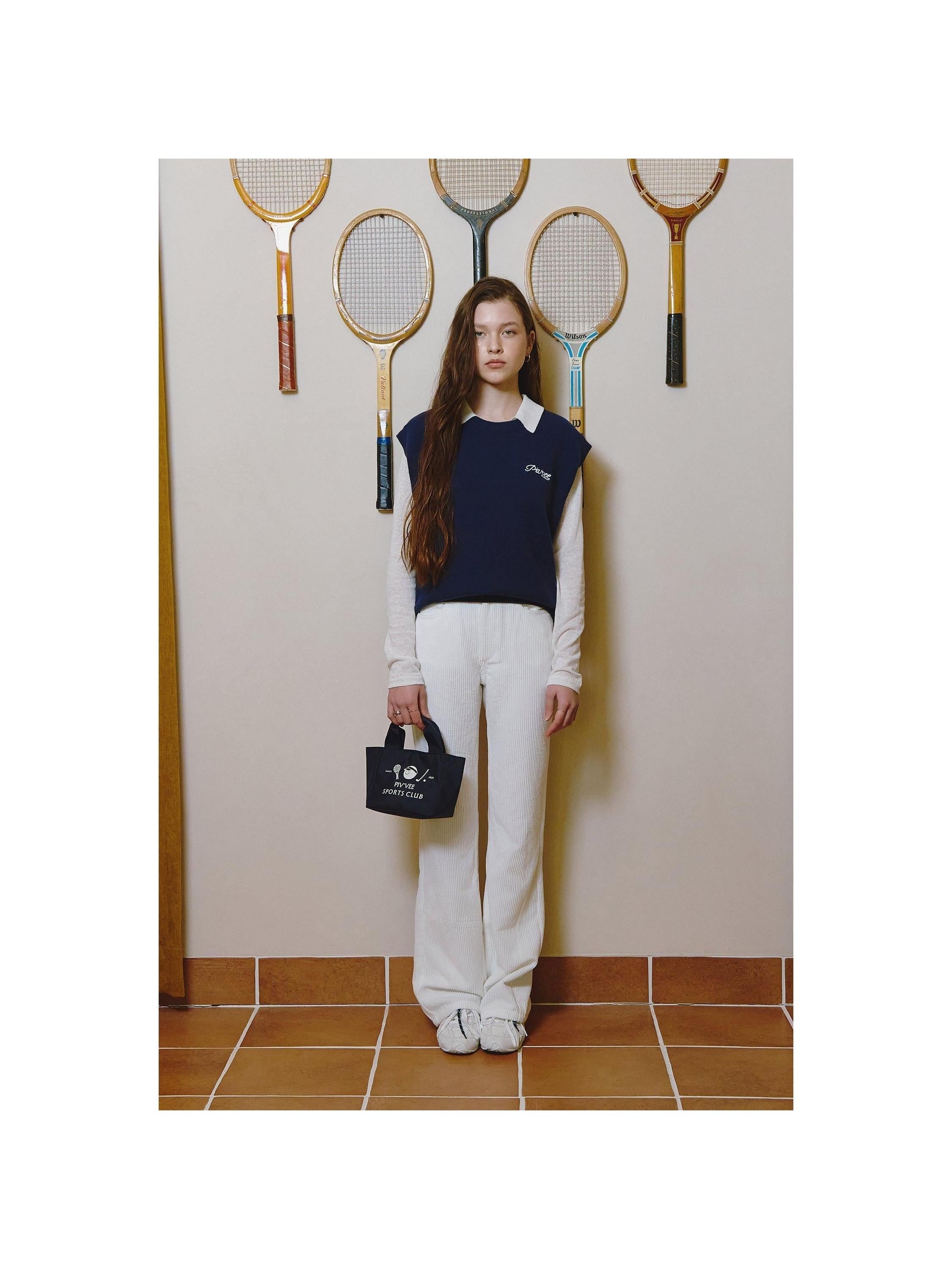 Piv'vee Giant Knit Vest - The Golf Season | One Stop for Your Golf Shopping!